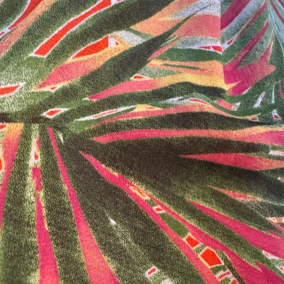 Tropical Print Red Dress - Picture 2 of 4